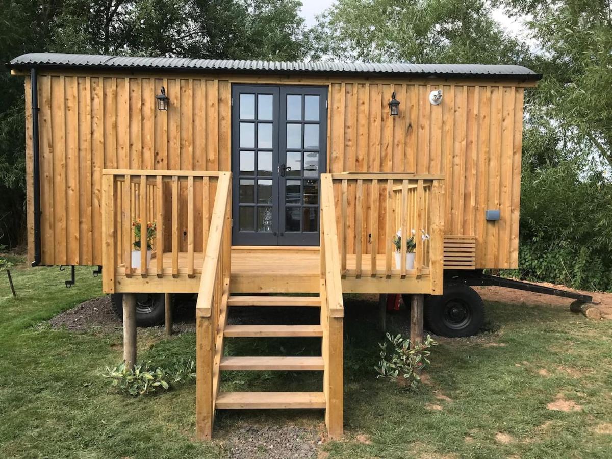 Sunset Shepherds Hut Taunton Exterior foto